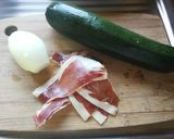 Foto del paso 4 de la receta: Sepia con pesto Vidalim Omega 3 y calabacín salteado
