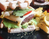 Foto del paso 4 de la receta: Gofrefitburguers con patatas