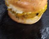 A picture of step 2 of Cabbage burger.