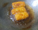 Foto langkah ke 6 dari resep Risol Sosis Mayo.