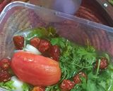 A picture of step 1 of Laal chutney.