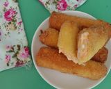 Foto langkah ke 7 dari resep Fried Cheese Mayo Roll.