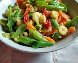 Foto langkah ke 5 dari resep 7. Tumis sayur ceria.