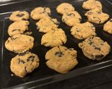 Foto langkah ke 4 dari resep Crunchy chocochip cookies.