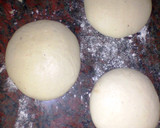 Foto del paso 1 de la receta: Masa de pizza casera🍕y preparación de pizza 2*1