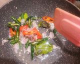 Foto langkah ke 3 dari resep Orek Tempe Bumbu Iris.