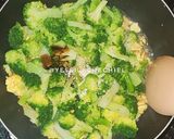 Foto langkah ke 6 dari resep Tumis Brokoli Telur.