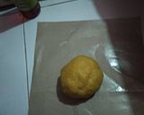 Foto langkah ke 2 dari resep Kue kering putri salju no mixer no oven alias pakek teflon.