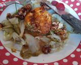 A picture of step 6 of 10 min veggie lunch: chicory with baked cheese and walnuts.
