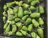 Foto del paso 2 de la receta: Pimientos del padrón al horno