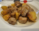 Foto del paso 5 de la receta: Solomillo de cerdo encebollado con patatas