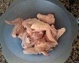 Foto del paso 2 de la receta: Alitas de pollo en salsa de miel y soja al horno