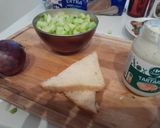 Une image de l'étape 1 de Mon merveilleux toast tartare concombre.