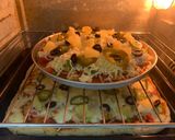 A picture of step 9 of Hawaiian Chicken Pizza.