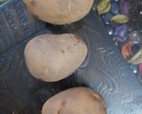 A picture of step 1 of Mexican potato wedges.