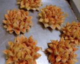 Hình bước làm 4 của món Bánh bông cúc