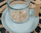 A picture of step 1 of Indian style overnight oats.