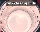 A picture of step 1 of Strawberry shake.