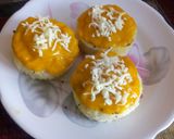 A picture of step 6 of Mango pizza dhokla.