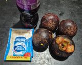 Foto langkah ke 1 dari resep Es Buah Manggis Bersoda.