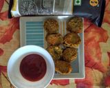 A picture of step 1 of Jowari methi muthiyas.