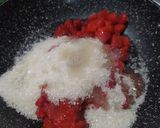 Foto langkah ke 1 dari resep Strawberry Jam.