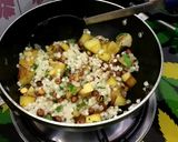 A picture of step 6 of Sabudana khichdi.