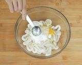 Foto langkah ke 2 dari resep Cumi Goreng Tepung Tapioka Devina Hermawan.