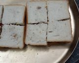 A picture of step 4 of Aloo Bonda Sandwich.