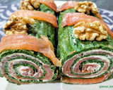 Foto del paso 6 de la receta: Rollo de espinacas con salmón ahumado y mousse de queso con nueces
