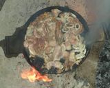 Foto del paso 1 de la receta: Paella de mariscos en el disco