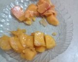 A picture of step 1 of Mango Peach Juice.