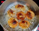 A picture of step 6 of Sabudana Vada.