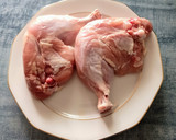 Foto del paso 1 de la receta: Pollo a la olla con verduras y patata