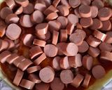 Une image de l'étape 2 de 🌭🧀 La Tarte Gourmande des Petits Chefs Saucisses de Strasbourg & Fromage Fondant 😃.