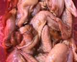 Foto langkah ke 1 dari resep Spicy Wings Homemade.