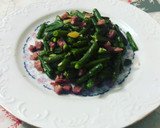 Foto del paso 5 de la receta: Judía verde salteada con ajo y taquitos de jamón
