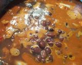 A picture of step 5 of 3-Bean Vegetarian Chili.