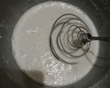 Foto langkah ke 2 dari resep Kue cucur pandan.