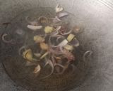 Gambar langkah 3 resipi Sup Petola Sumbat Isi Ayam.