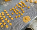 Foto langkah ke 7 dari resep Bakpia Keju Renyah dan Enak.