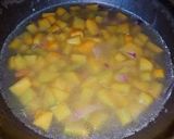 A picture of step 4 of Pumpkin Almond Soup.