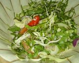 A picture of step 2 of Cabbage and lettuce salad.