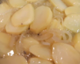 Foto del paso 9 de la receta: Solomillo de cerdo en salsa de mostaza con patatas al vino