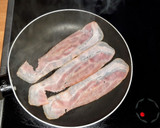 Foto del paso 3 de la receta: Pan de jamón con masa de hojaldre