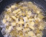 Foto langkah ke 2 dari resep Kentang buncis sambel goreng.