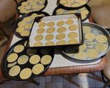 Foto del paso 5 de la receta: Galletitas Saladas con Restos de Harinas