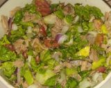 Foto del paso 2 de la receta: Tortillas con ensalada y atún
