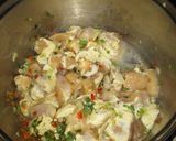 Foto del paso 1 de la receta: Fideos con pollo y jamon a la crema