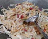 Foto langkah ke 5 dari resep Tumis Jamur Tiram.